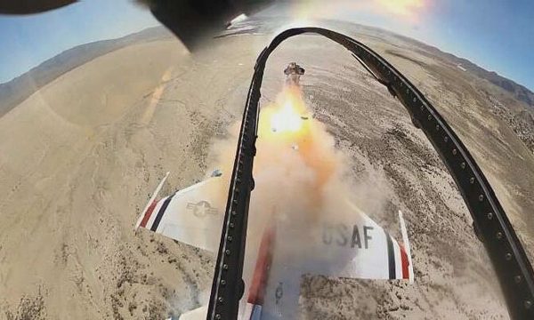 'Lá cánh nằm lệch' khiến F-16 Mỹ đâm xuống đất năm 2025