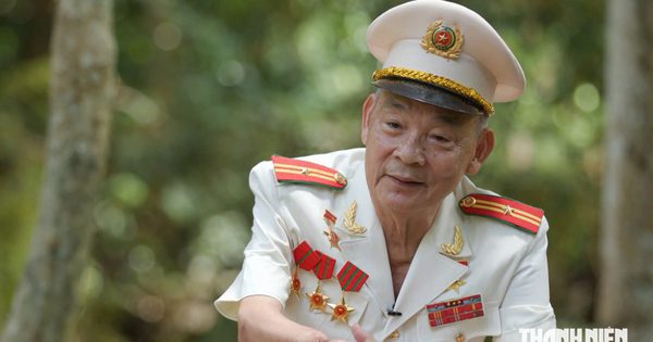 Lá chắn thép của cảnh vệ: Cắt bỏ cánh tay để chiến đấu bảo vệ T.Ư Cục