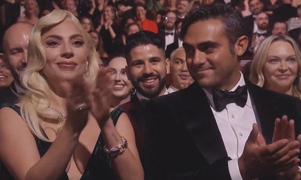 Lady Gaga có con đầu lòng