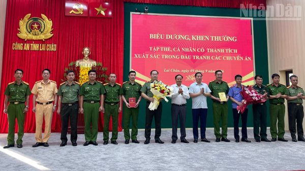 Lai Châu biểu dương các tập thể, cá nhân xuất sắc trong đấu tranh phòng, chống tội phạm