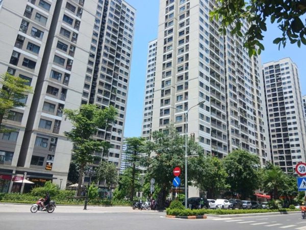 Lãi suất hạ, bất động sản có phá thế 'giằng co' để thanh khoản?
