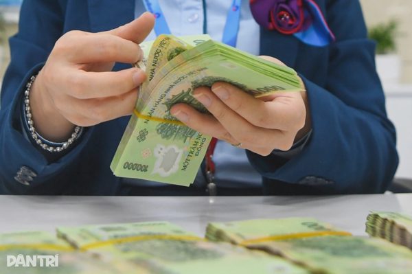 Lãi suất liên ngân hàng giảm liên tục về còn 2%/năm
