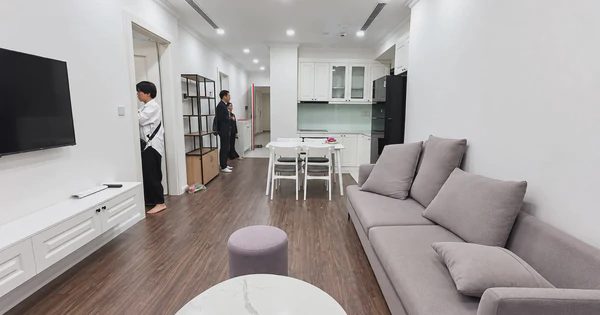 Lãi suất neo cao, người mua nhà thận trọng