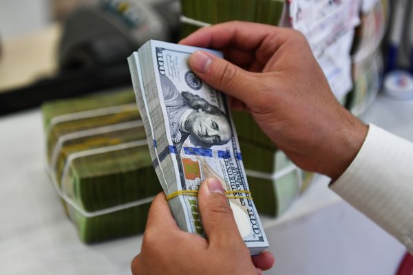 Lãi suất ngân hàng hôm nay 22/9/2026: Kỳ hạn 6 tháng ngân hàng ngoại gần 9%/năm