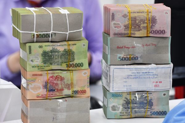 Lãi suất ngân hàng hôm nay 28/8/2026: Bất ngờ tăng ưu đãi đồng loạt