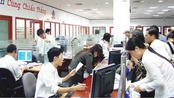 Lãi suất níu chân dòng tiền chứng khoán