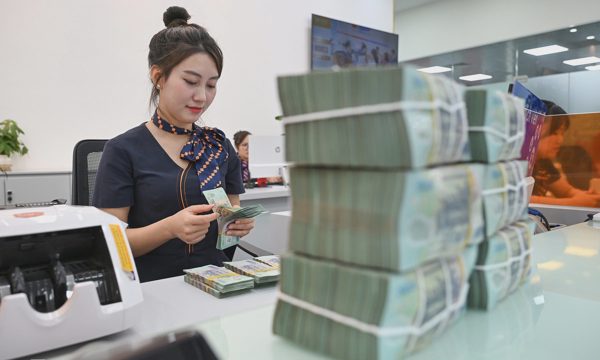 Lãi suất trái phiếu doanh nghiệp gần vùng đỉnh