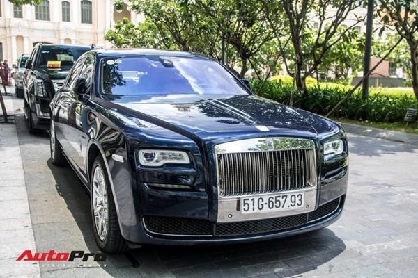 Lãi vay mua ô tô tăng vọt, ngân hàng thanh lý từ xe cũ đến Rolls-Royce