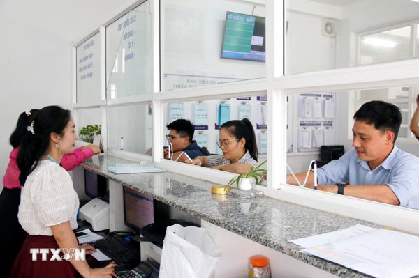Lâm Đồng: Bố trí làm việc ngoài giờ hành chính vì mục tiêu tăng trưởng 2 con số