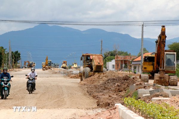 Lâm Đồng đôn đốc tiến độ thi công các dự án trọng điểm ven biển