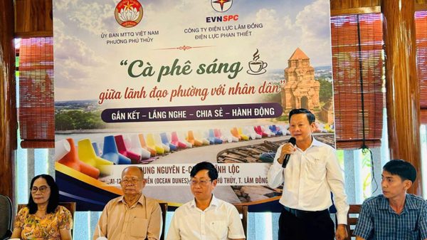 Lâm Đồng: Mô hình cà-phê sáng kết nối gần với người dân