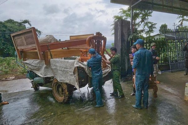 Lâm Đồng sơ tán 3 hộ dân ra khỏi vùng nguy cơ sạt lở ở Đắk Snao