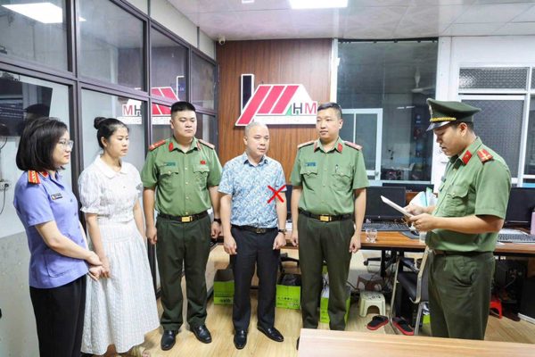 Làm giả hồ sơ mua nhà ở xã hội, 4 người bị khởi tố