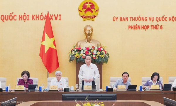 'Làm luật không tạo thêm thủ tục cho người dân, doanh nghiệp'