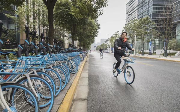 Làn sóng đạp xe và xu hướng lối sống xanh tại Trung Quốc