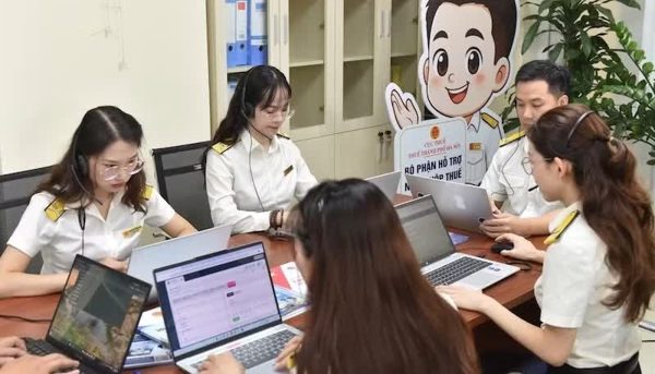 Lan tỏa chính sách pháp luật thuế qua tin nhắn điện thoại