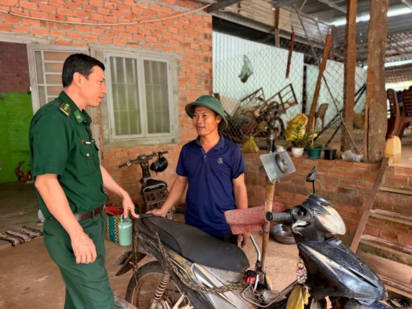 Lặng lẽ vùng biên