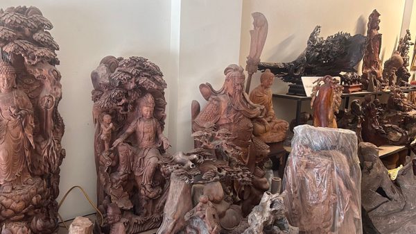 Làng nghề chạm khắc gỗ mỹ nghệ Thiết Úng chuyển mình trên không gian số