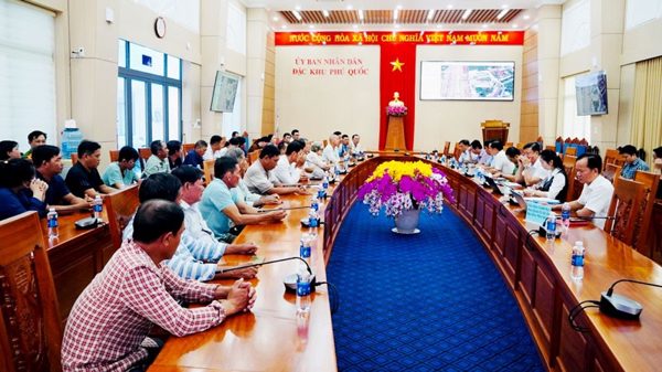 Lắng nghe, hành động vì Phú Quốc, bảo đảm quyền lợi nhân dân
