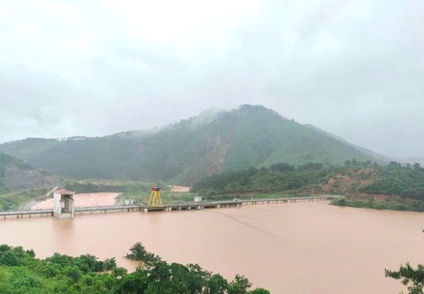 Lạng Sơn mưa lũ dồn dập, hồ Bản Lải mở 3 cửa xả sâu