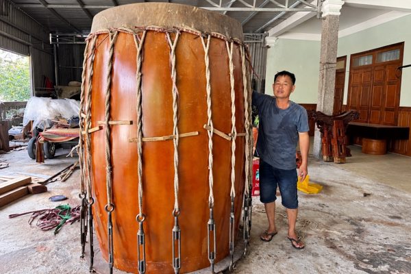 Làng trống hơn 200 năm tuổi ở Đà Nẵng làm trống khổng lồ, có chiếc giá gần nửa tỷ đồng