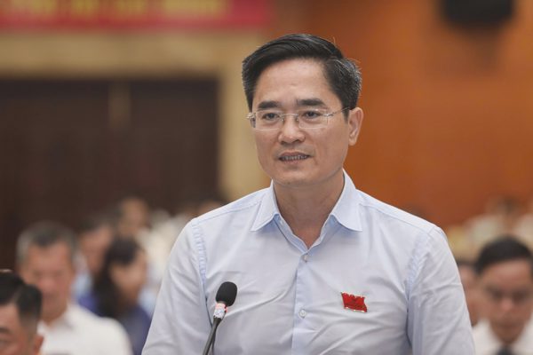 Lãnh đạo sở làm rõ việc TPHCM cắt điện, nước của công trình vi phạm