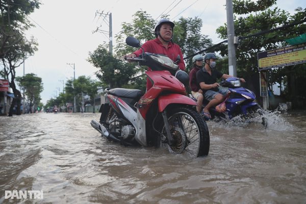 Lãnh đạo TPHCM yêu cầu rà soát những điểm thường xuyên ngập