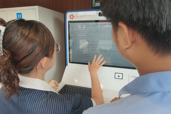 Lãnh đạo xã 200.000 dân ở TPHCM nói về mô hình nộp hồ sơ không gặp cán bộ