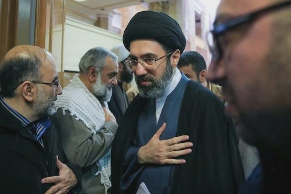Lãnh tụ Tối cao Iran từng hai lần thoát khỏi cuộc không kích của Mỹ
