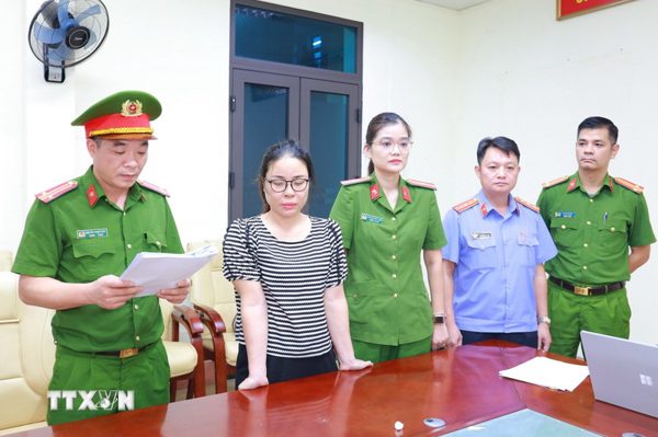 Lào Cai: Bắt tạm giam nguyên kế toán giả mạo chữ ký, chiếm đoạt hơn 30 tỷ đồng