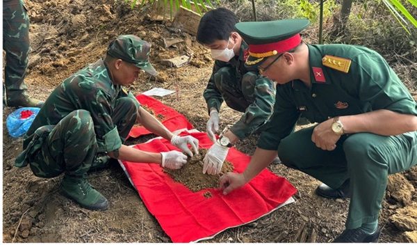 Lào Cai cất bốc 3 mộ liệt sĩ chưa xác định được danh tính