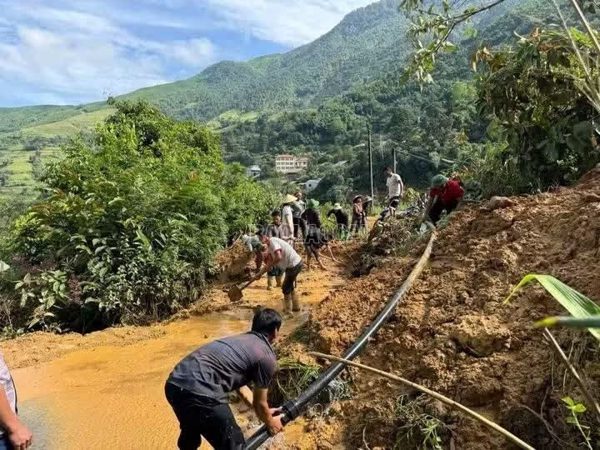 Lào Cai khẩn trương khắc phục hậu quả mưa lớn, dông lốc, sạt lở đất