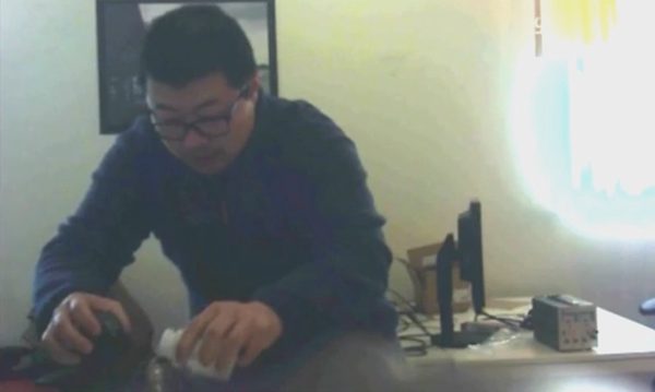 Lắp camera giấu kín, vạch trần đồng nghiệp hạ độc suốt 2 năm