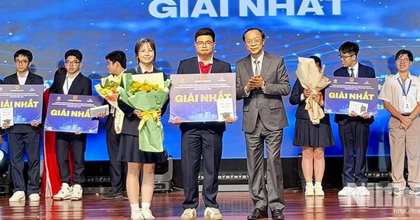 Lập dữ liệu chuyên gia để hỗ trợ học sinh nghiên cứu khoa học, kỹ thuật