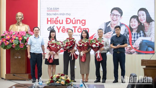 Lấy lại niềm tin của khách hàng với thị trường bảo hiểm nhân thọ