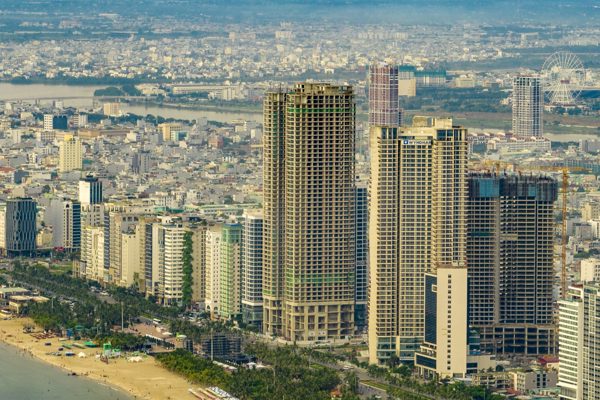 Lấy lý do vợ phản đối để lật kèo khi bán chung cư, chủ nhà trả giá đắt