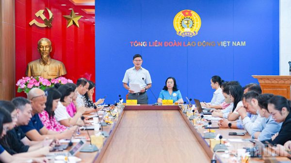 Lấy người lao động làm trung tâm trong công tác tuyên truyền