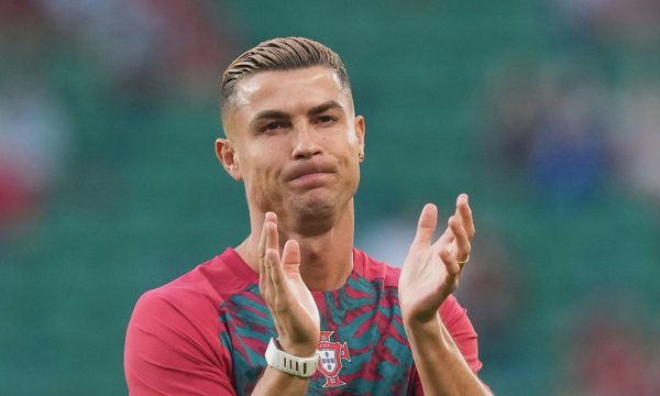 LĐBĐ Bồ Đào Nha đình chỉ thi đấu Ronaldo