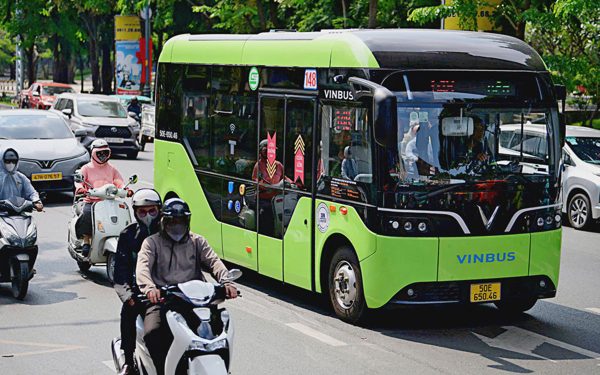 Lễ 2-9 tại TP.HCM: 19.245 chuyến xe buýt, 1.320 chuyến metro miễn phí mỗi ngày