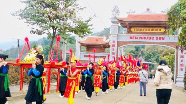 Lễ dâng hương cúng cơm mới đền Nhược Sơn: Nét đẹp văn hóa vùng đất Châu Quế