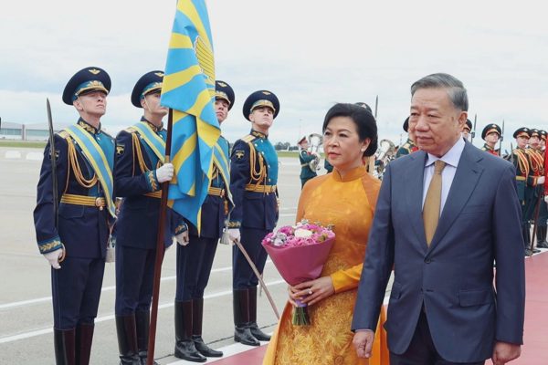 Lễ đón Tổng Bí thư, Chủ tịch nước Tô Lâm và Phu nhân tại sân bay Nga