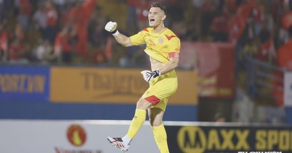 Lê Giang Patrik xứng danh thủ môn hay nhất ASEAN Cup, Văn Quyết cũng phải xuýt xoa