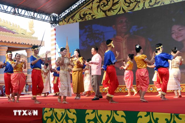 Lễ Sene Dolta - phát huy bản sắc văn hóa đồng bào Khmer