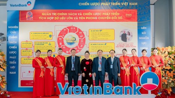 Liên kết dữ liệu thực tiễn: Từ số hóa giao dịch đến làm chủ dữ liệu, AI và năng lực ra quyết định