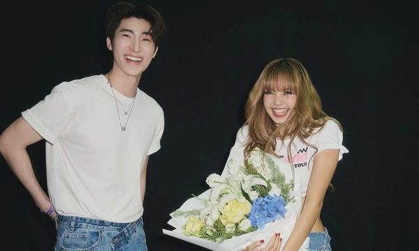 Lisa quấn quýt tài tử Thái Lan