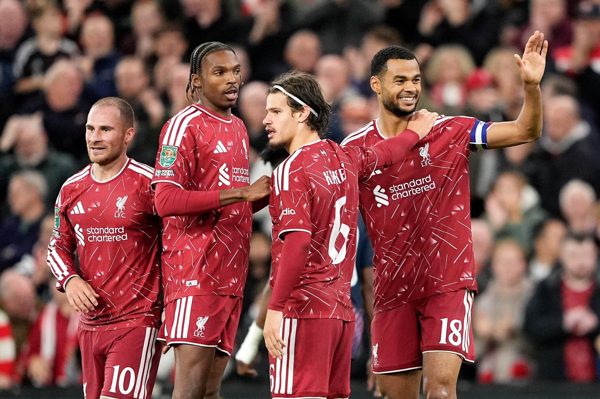 Liverpool đẩy Tottenham xuống hố sâu tuyệt vọng