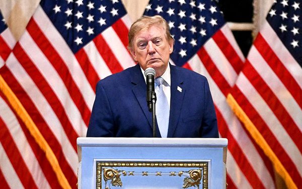 Lo bị điều tra sau bầu cử, giới chức chính quyền Trump tìm luật sư riêng