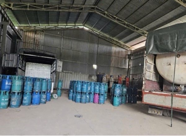 Lộ đường dây kinh doanh khí dầu mỏ hóa lỏng LPG giả tại Hà Nội