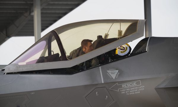Lô linh kiện nhạy cảm của F-35 'bị chuyển đến Hong Kong'