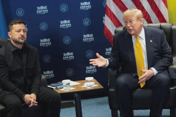 Lo ngại ông Trump "quay lưng" với Ukraine, nghị sĩ Mỹ gấp rút hành động